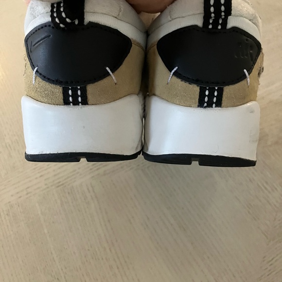 Nike White/Beige/Brown Air Max 90 Futura Woman’s Size 6 - Picture 3 of 9